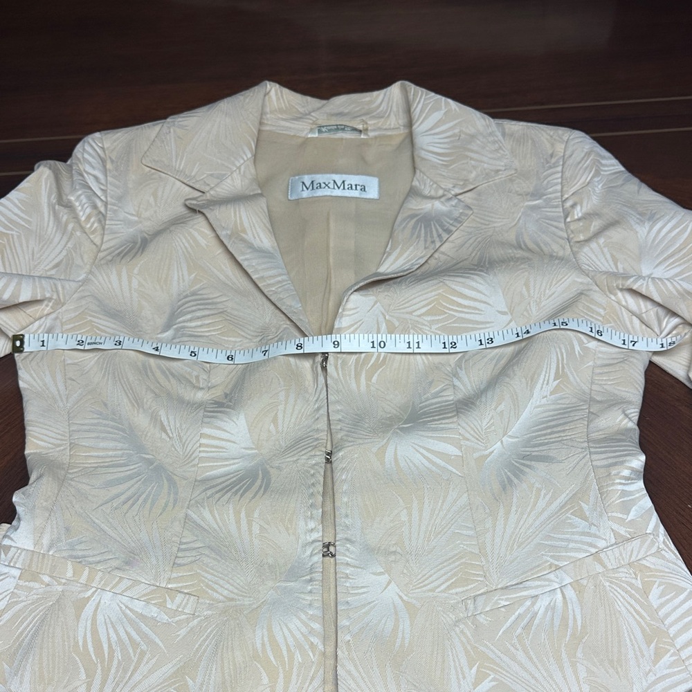 Max Mara Beige Jacquard Skirt Suit • Elegant Tailored Two-Piece • Size 6 - Picture 7 of 16